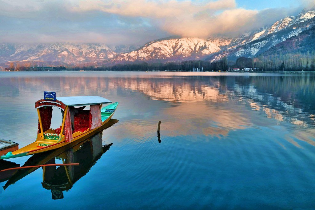 dal-lake.jpg